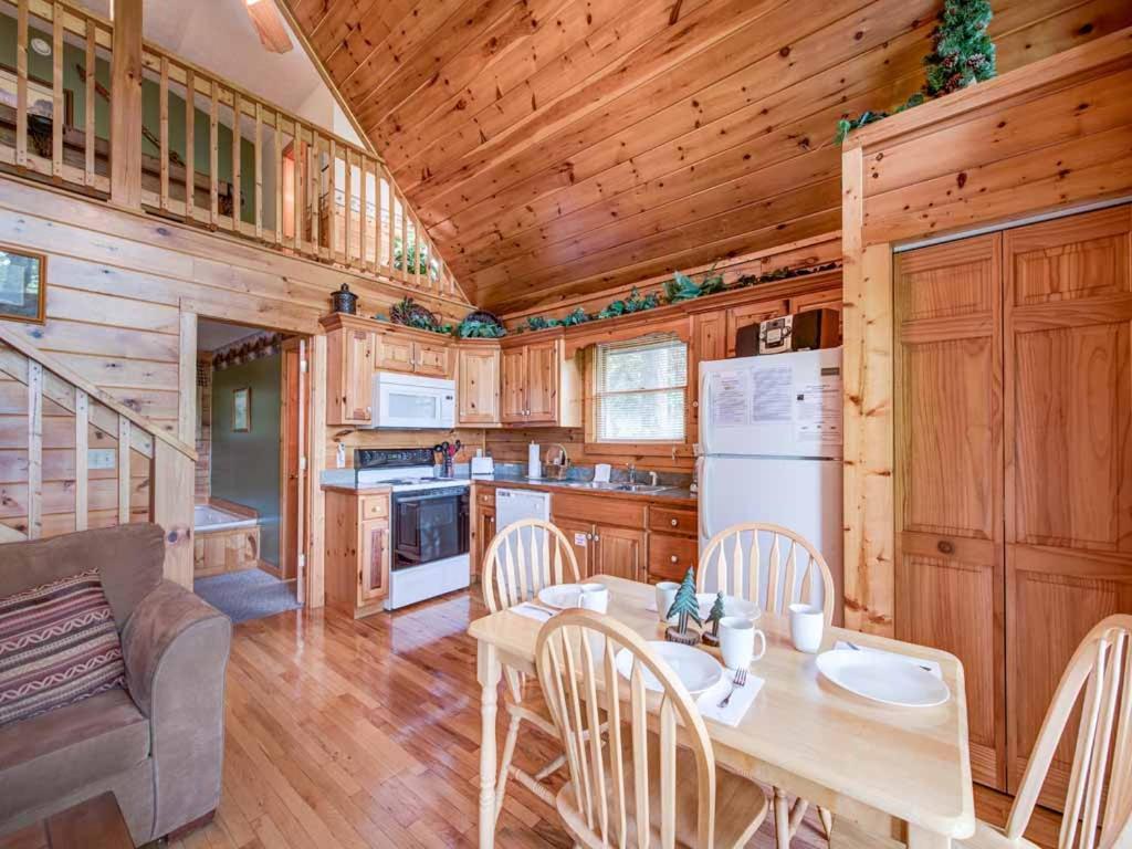 Cubs Cove Villa Gatlinburg Exterior foto